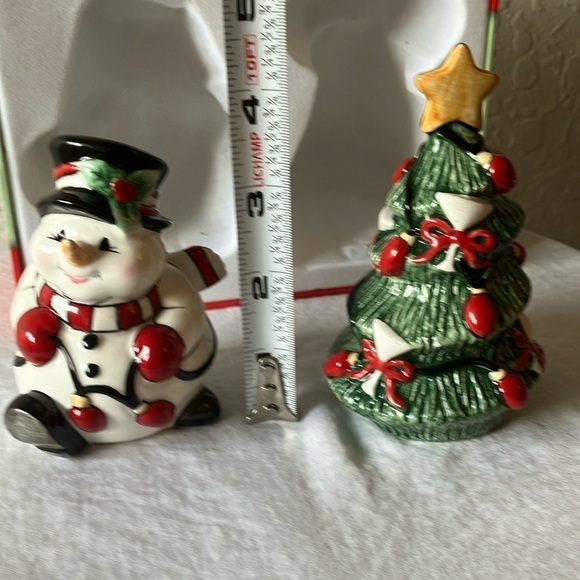 Fitz & Floyd: 2006 Cheers Snowman/Christmas Tree- Salt & Pepper Shaker - Picture 15 of 15